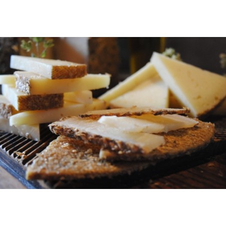 EL BOSQUEÑO QUESO DE  OVEJA DE  GRAZALEMA EMBORRADO AL SALVADO DE TRIGO