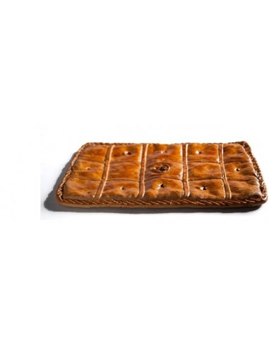 EMPANADA GALLEGA DE PISTO Y ATÚN AL PESO